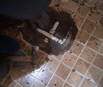 庄浪卫生间漏水维修公司为您分享下卫生间渗水如何处理及注意事项